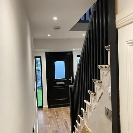 The Shamrock Konukevi *